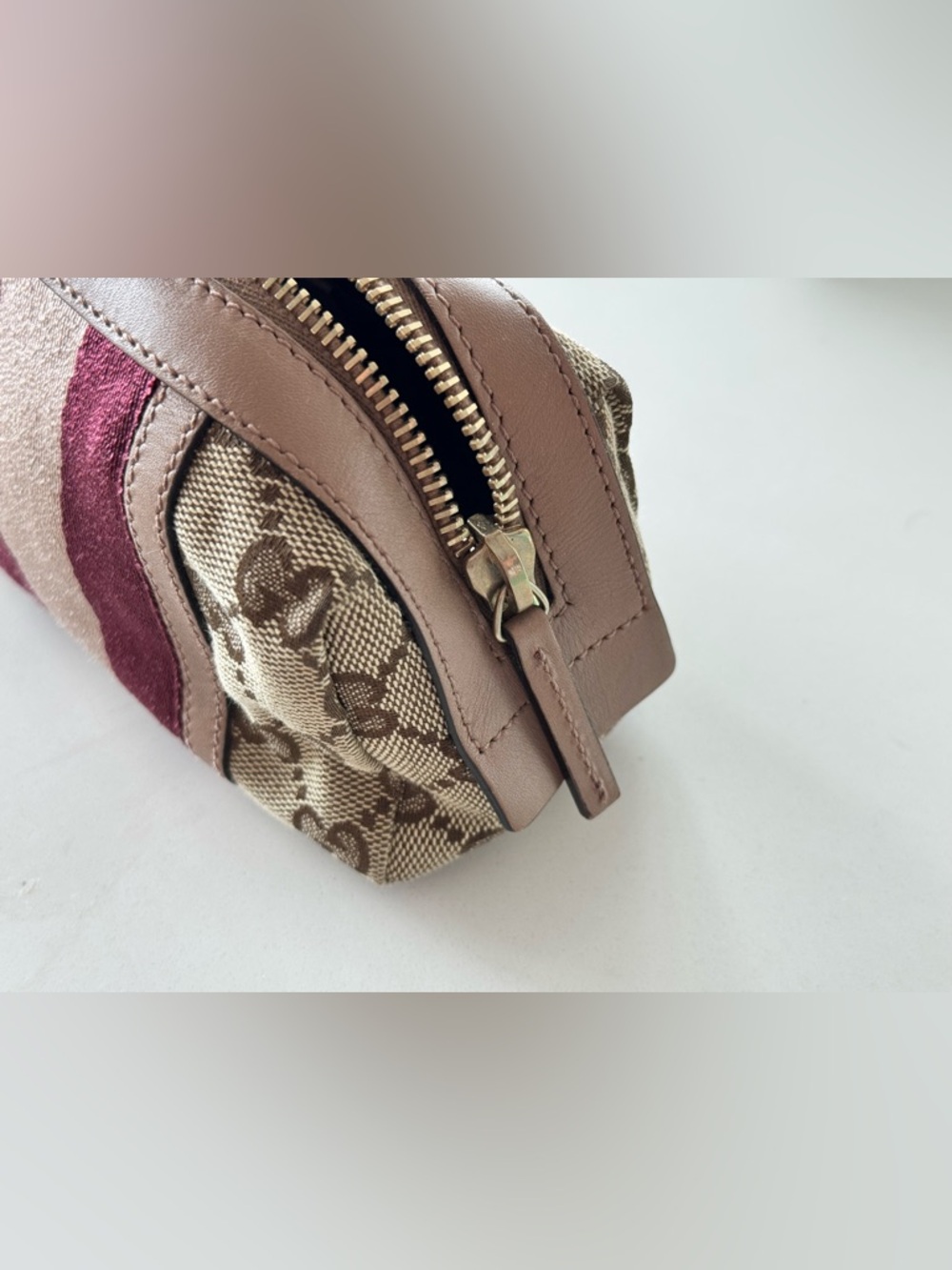 Gucci Beige GG Canvas Cosmetic Pouch with Pink and Burgundy Web - Picture 6 of 7